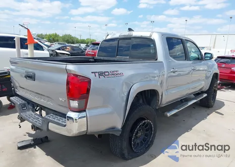 2017 Toyota Tacoma Sr5 V6 z USA, uszkodzony, nr VIN 3TMAZ5CN4HM027418